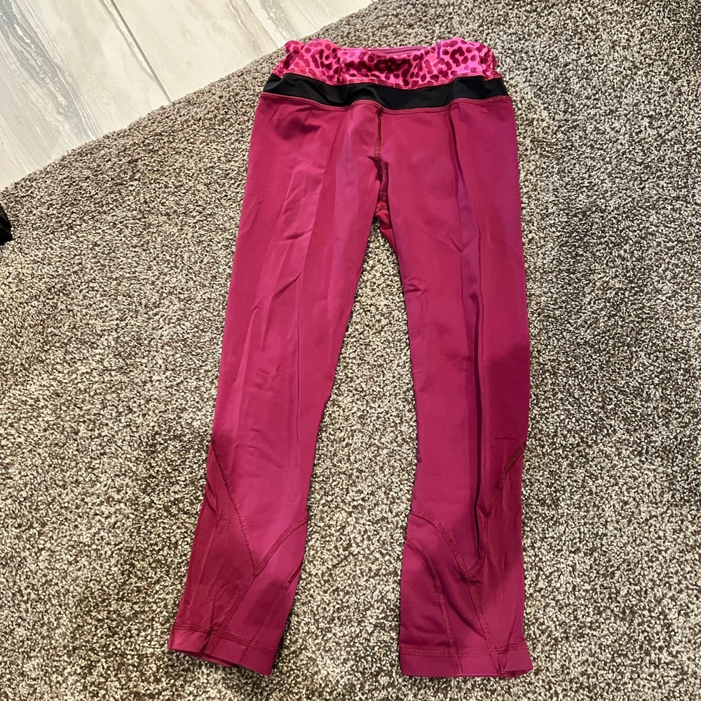 Lululemon crop leggings. Size 4. Drawstring waist. Zipper and back.